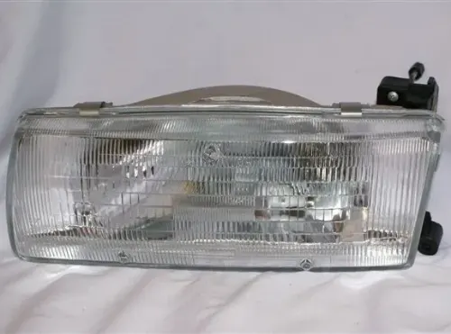 SEMIOPTICA IZQ NISSAN SENTRA B13 91 (MEXICO) DEPO