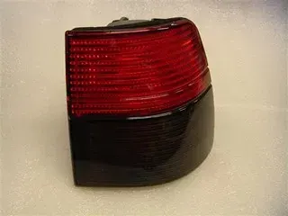 FAROL TRA DER SEAT TOLEDO 96-99 DEPO