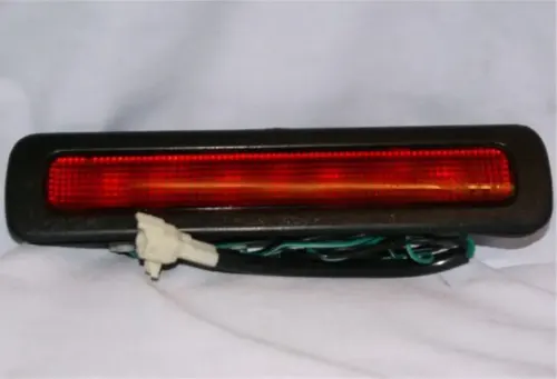 FAROL TRA MITSUBISHI L200 97 (3ªLUZ)