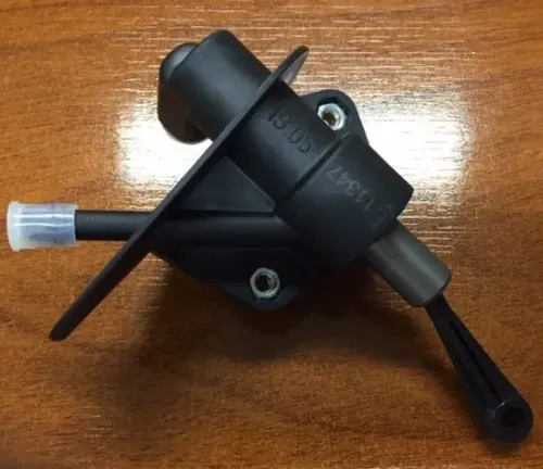 BOMBA EMBRAGUE FORD FIESTA 96 (V/LARGO)