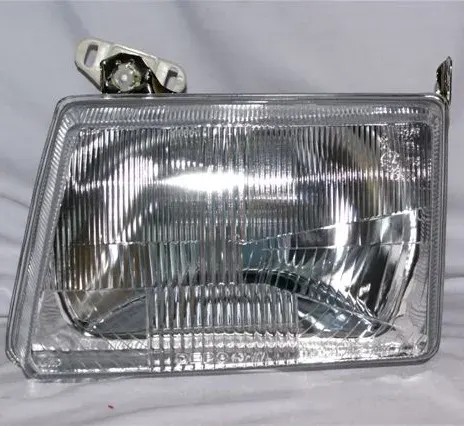SEMIOPTICA IZQ FORD ESCORT 81-86
