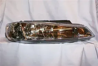 SEMIOPTICA DER PEUGEOT 406 00 DEPO