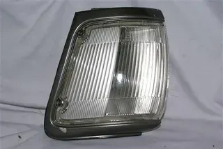 FAROL DEL IZQ TOYOTA HILUX 01 (GRIS) DEPO