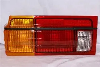 FAROL TRA IZQ VW AMAZON 84-90 (V/NEGRA)