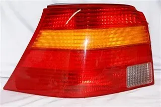 FAROL TRA IZQ VW GOLF IV 98