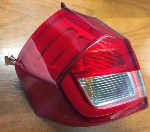 FAROL TRA IZQ GEELY GX3 2020