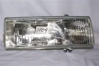 SEMIOPTICA IZQ NISSAN BLUEBIRD 81 DEPO