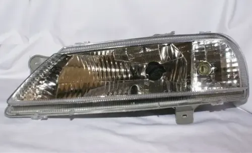 SEMIOPTICA IZQ GM CELTA 01