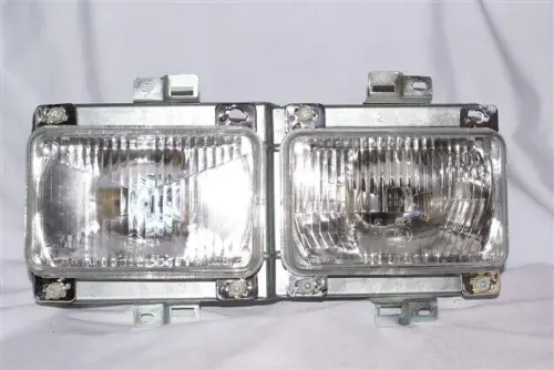 SEMIOPTICA IZQ VW PASSAT 84 (DOBLE) (B)