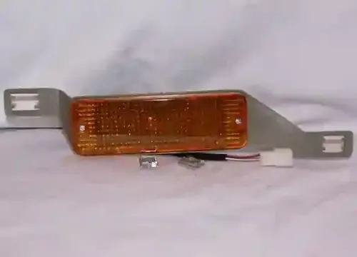 FAROL PARAG DER TOYOTA COROLLA 81 DEPO