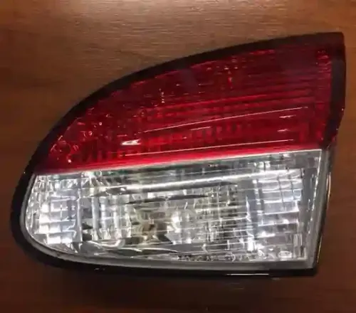 FAROL VALIJA DER KIA AVELLA 98 (SEDAN)