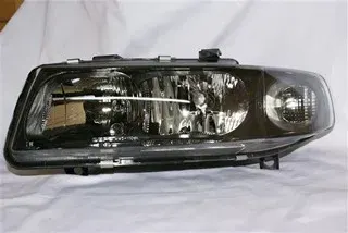 SEMIOPTICA IZQ SEAT TOLEDO-LEON 00 DEPO