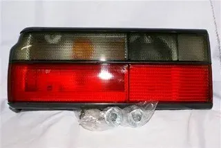FAROL TRA IZQ VW SENDA 91-94 (FUME)
