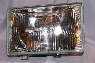SEMIOPTICA DER FORD CORCEL 80-84 (B)