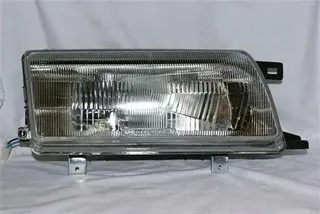 SEMIOPTICA DER NISSAN AD WAGON 92 DEPO