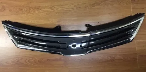 CARETA NISSAN TIIDA 09 (CROMADA)
