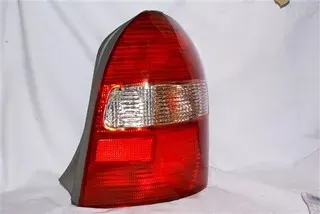 FAROL TRA DER MAZDA 323 00 (WAGON)