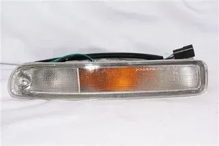 FAROL PARAG IZQ MAZDA 323 F 97