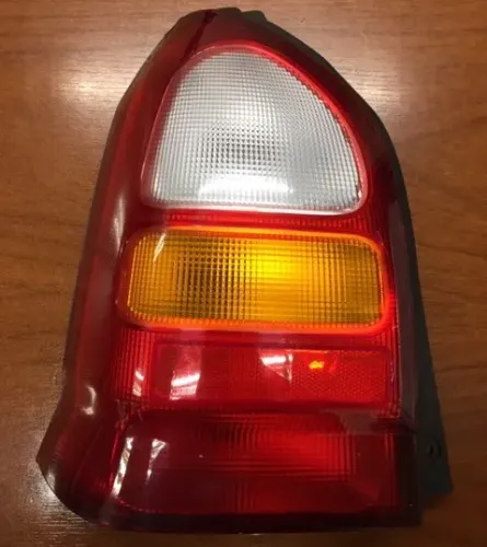 FAROL TRA IZQ ALTO 2006 (PARA ADAPTAR)