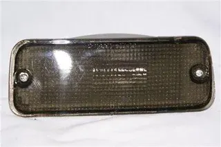 FAROL M/ATRAS IZQ MITSUBISHI LANCER 89