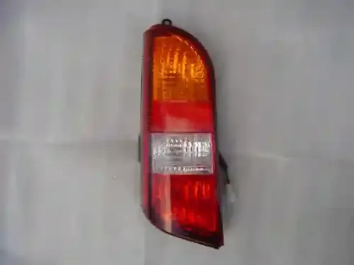 FAROL TRA IZQ DFM 08 (FURGON)