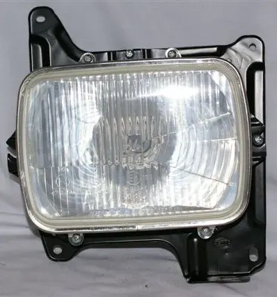 SEMIOPTICA IZQ NISSAN D21 MEXICO (C/SOP) DEPO