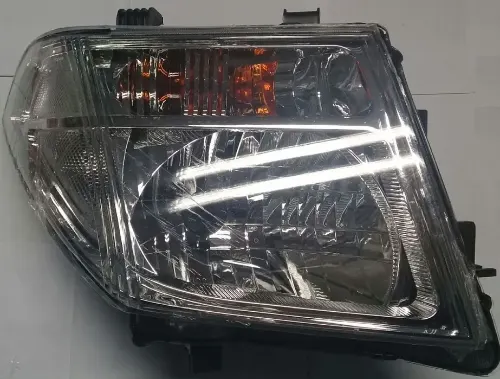 SEMIOPTICA DER NISSAN NAVARA 07 DEPO