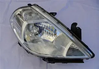 SEMIOPTICA DER NISSAN TIIDA 06 DEPO
