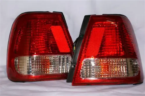 FAROL TRA DER SUZUKI SWIFT 1.6 92 (BCO)