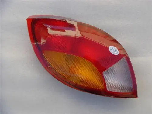 FAROL TRA IZQ FORD KA 97-02 (JCV)
