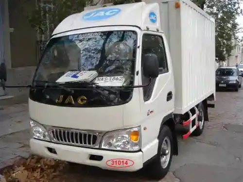 PARAGOLPE DEL JAC 09 (CAMION) LARGO 166mm