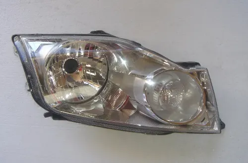 SEMIOPTICA DER FORD ECOSPORT 08
