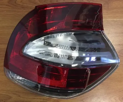 FAROL TRA DER FIAT MOBI 17