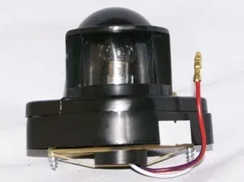 FAROL MATRICULA NISSAN 720 (LATERAL) DEPO