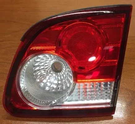 FAROL VALIJA DER GM CORSA 11 SEDAN CIRCULO BLANCO