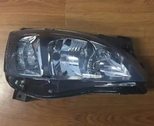 SEMIOPTICA DER GM CORSA II 08 NEGRA LISA (MAN)