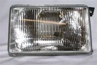 SEMIOPTICA DER MITSUBISHI LANCER 81 DEPO