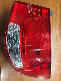 FAROL TRA IZQ KIA CERATO 09