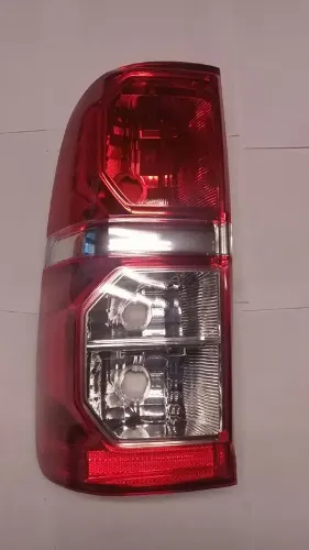 FAROL TRA IZQ TOYOTA HILUX 12 DEPO