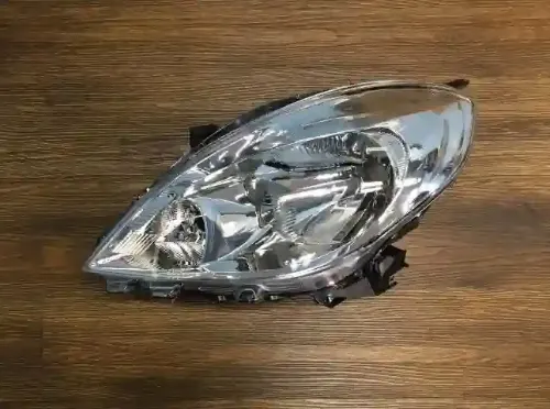 SEMIOPTICA IZQ NISSAN VERSA 2011-2014