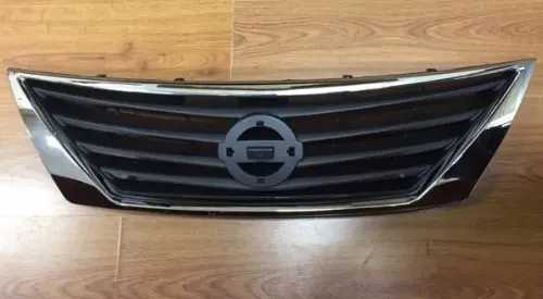CARETA NISSAN VERSA 2011-2014 (C/MOLDURA CROMADA)