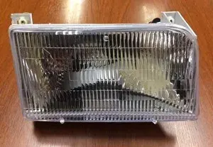 SEMIOPTICA DER FORD F1000 97 DEPO