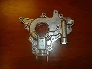 BOMBA ACEITE HONDA FIT 03