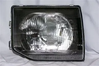 SEMIOPTICA DER MITSUBISHI MONTERO 92 DEPO