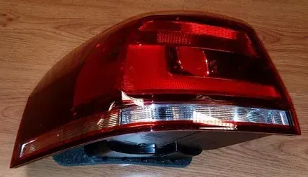 FAROL TRA IZQ VW SURAN 15 (ARTEB)
