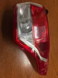 FAROL TRA DER FORD ESCAPE 13 (USA) DEPO