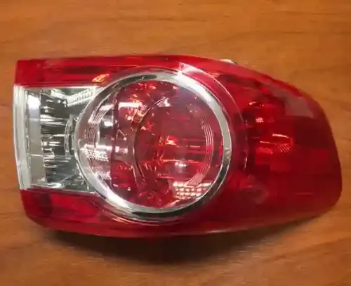 FAROL TRA DER TOYOTA COROLLA 11 (LAMPARA) DEPO