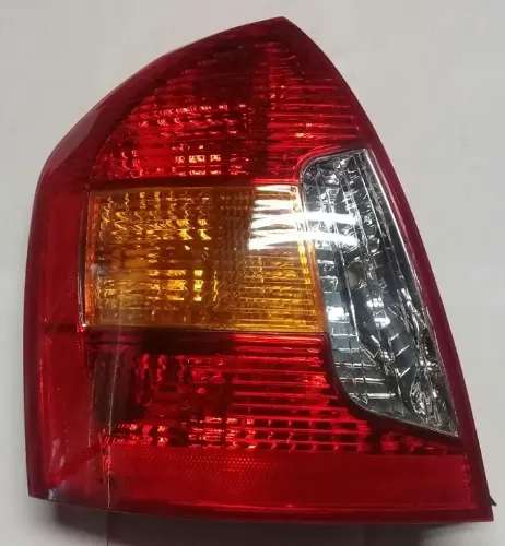 FAROL TRA IZQ HYUNDAI ACCENT 07 SEDAN