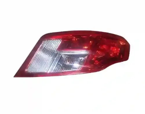FAROL TRA DER GEELY EMGRAND 718 11 (HATCH)