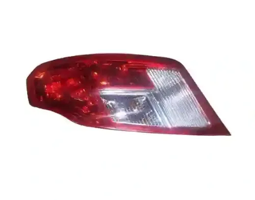 FAROL TRA IZQ GEELY EMGRAND 718 11 (HATCH)